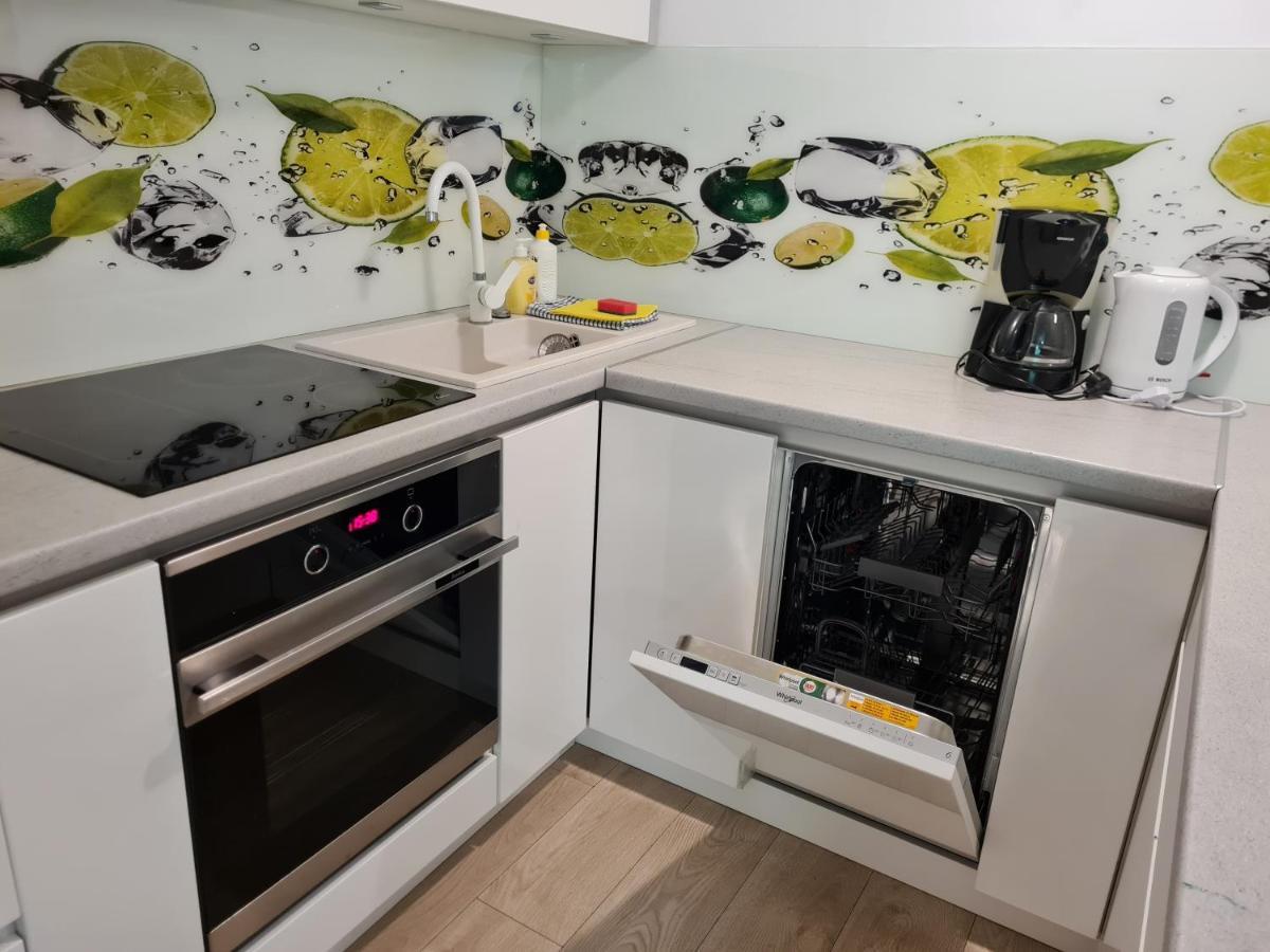 Apartamentyprzymorzu Apartament Z Basenem I Bawialnia Kolobřeh Exteriér fotografie
